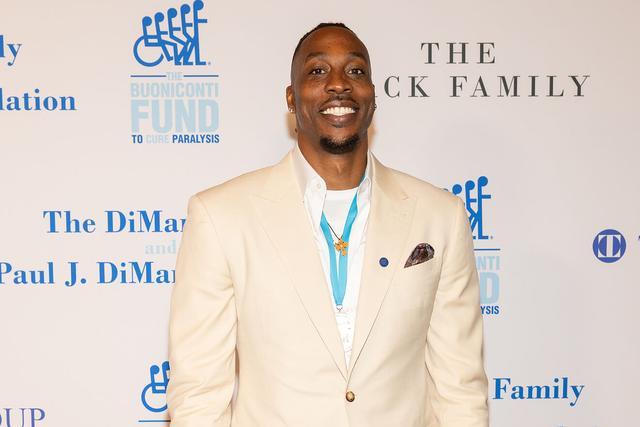 霍华德报警：婚戒被开科迈罗的女人卷走！离婚大戏太抓马